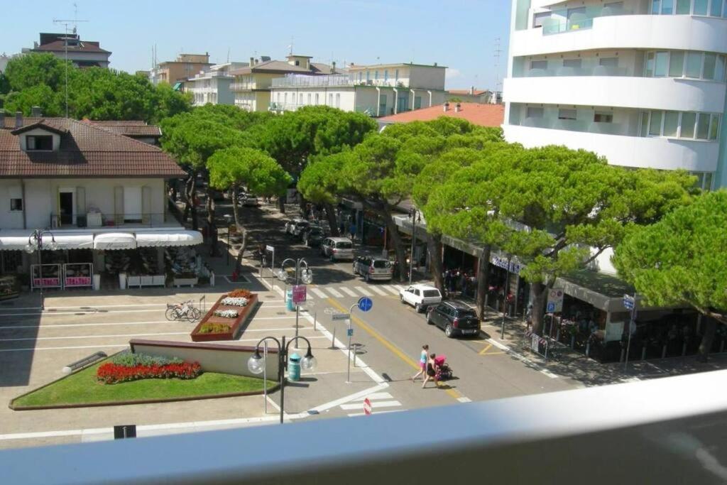 Apartamento Foscolo Sunset House Lido di Jesolo Exterior foto