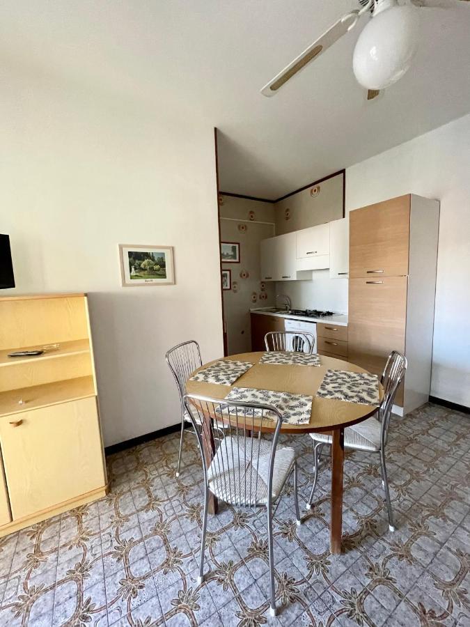 Apartamento Foscolo Sunset House Lido di Jesolo Exterior foto