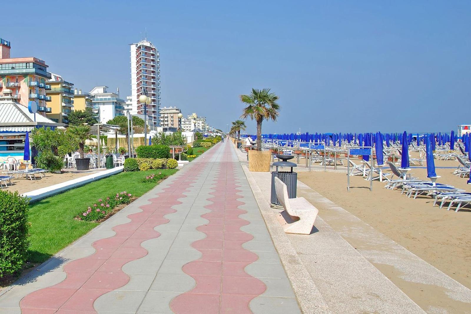 Apartamento Foscolo Sunset House Lido di Jesolo Exterior foto