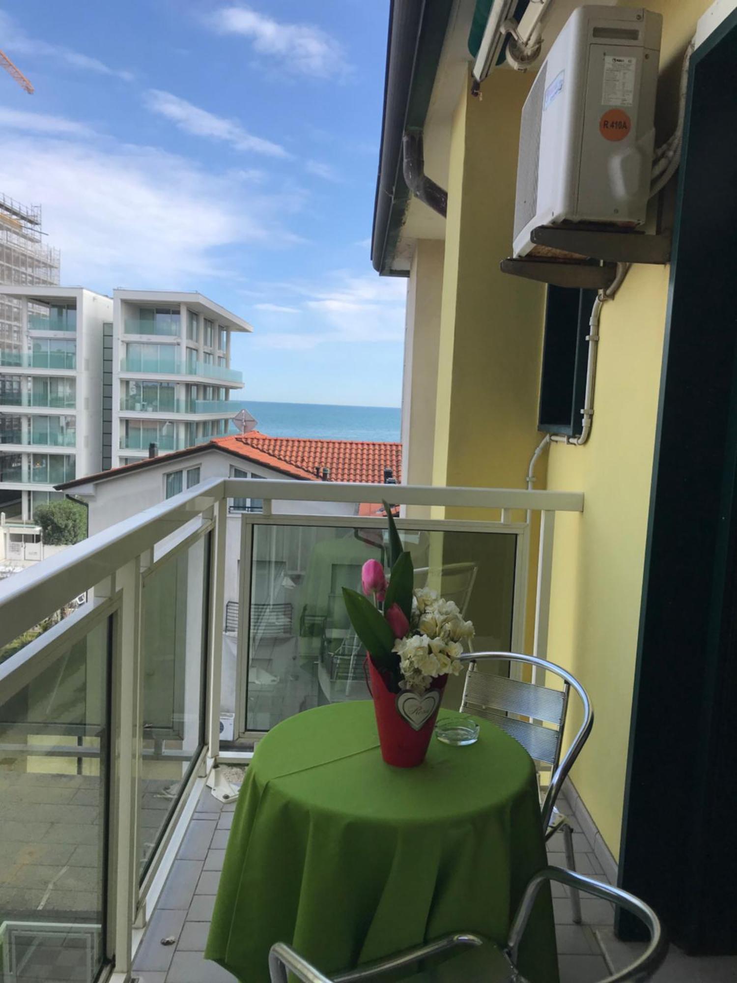Apartamento Foscolo Sunset House Lido di Jesolo Exterior foto